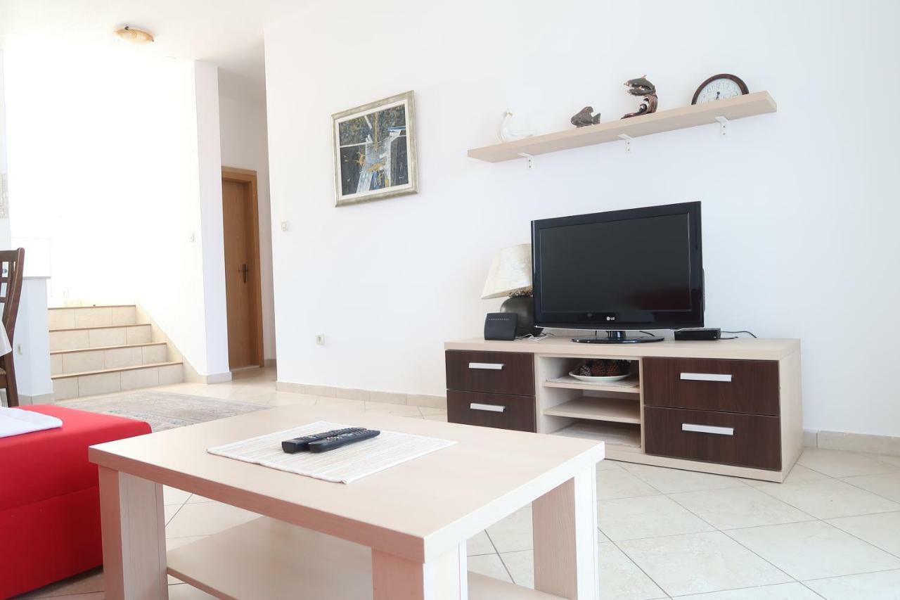 Apartments Maras Primosten Exterior photo