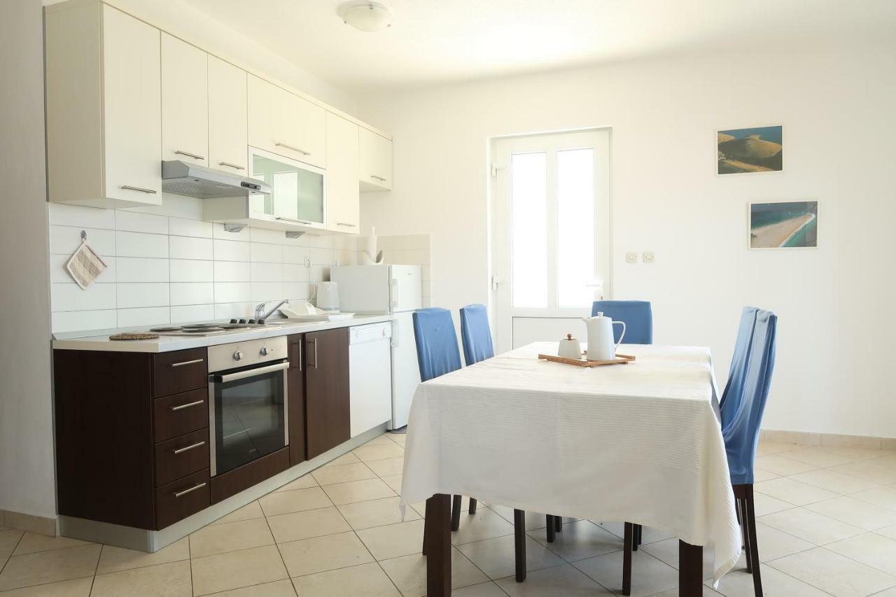 Apartments Maras Primosten Exterior photo